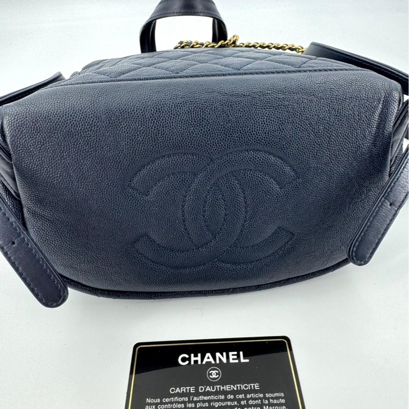 Chanel (18) Caviar Leather CC Filigree Black Backpack with Gold Hardware-10