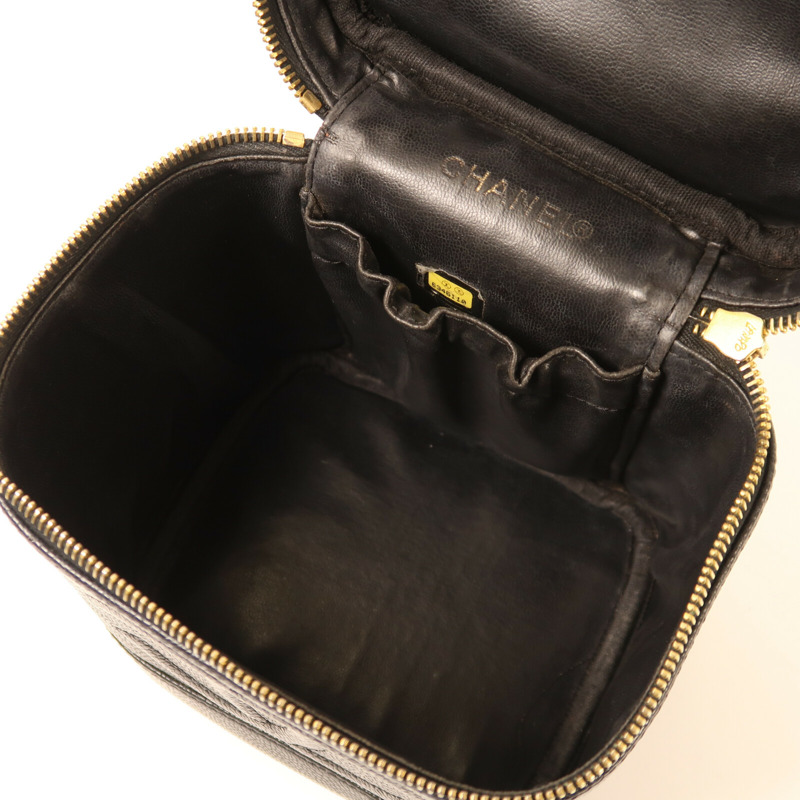 CHANEL 牛皮皮革Vanity Case金扣手挽袋-4