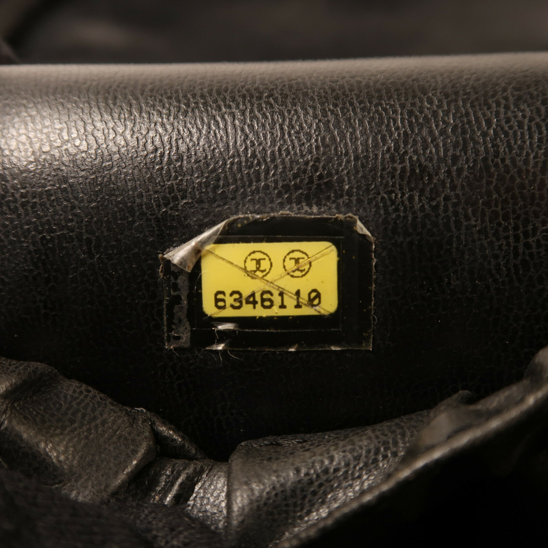 CHANEL 牛皮皮革Vanity Case金扣手挽袋-6