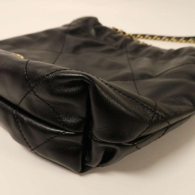 CHANEL 牛皮皮革Chanel Mini 22金扣鏈帶肩背袋-9