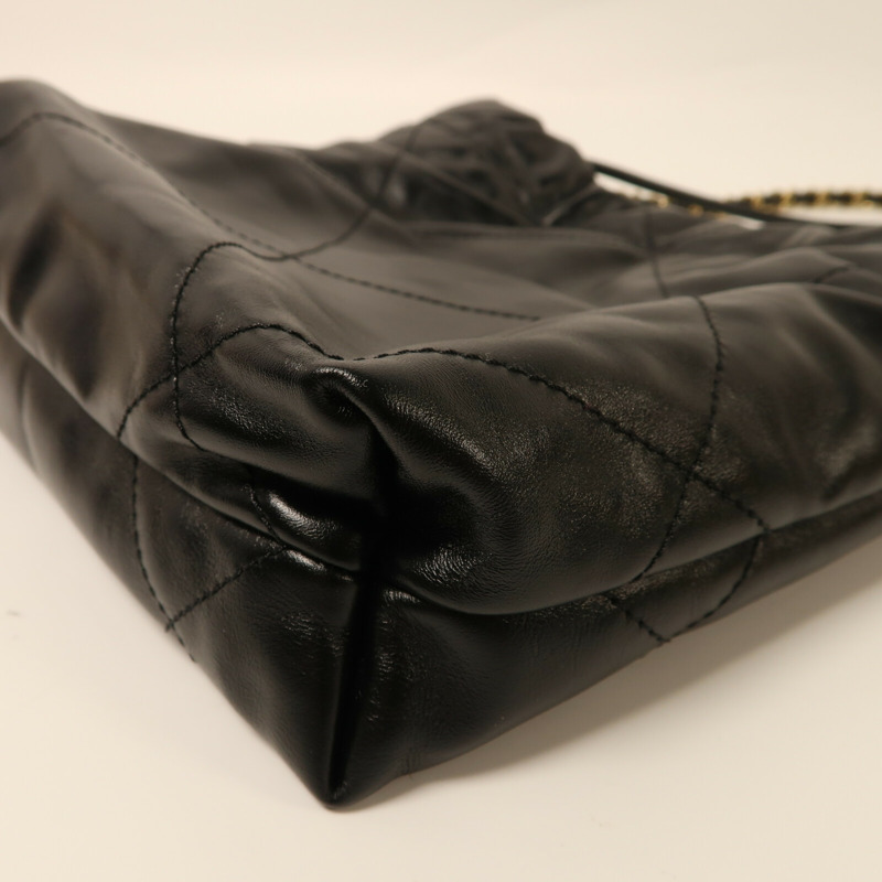 CHANEL 牛皮皮革Chanel Mini 22金扣鏈帶肩背袋-11