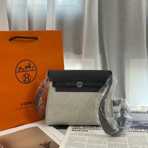HERMES Herbag zip 20 - 石板灰銀 W