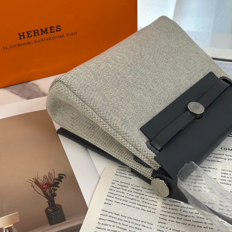 HERMES Herbag zip 20 - 石板灰銀 W-3