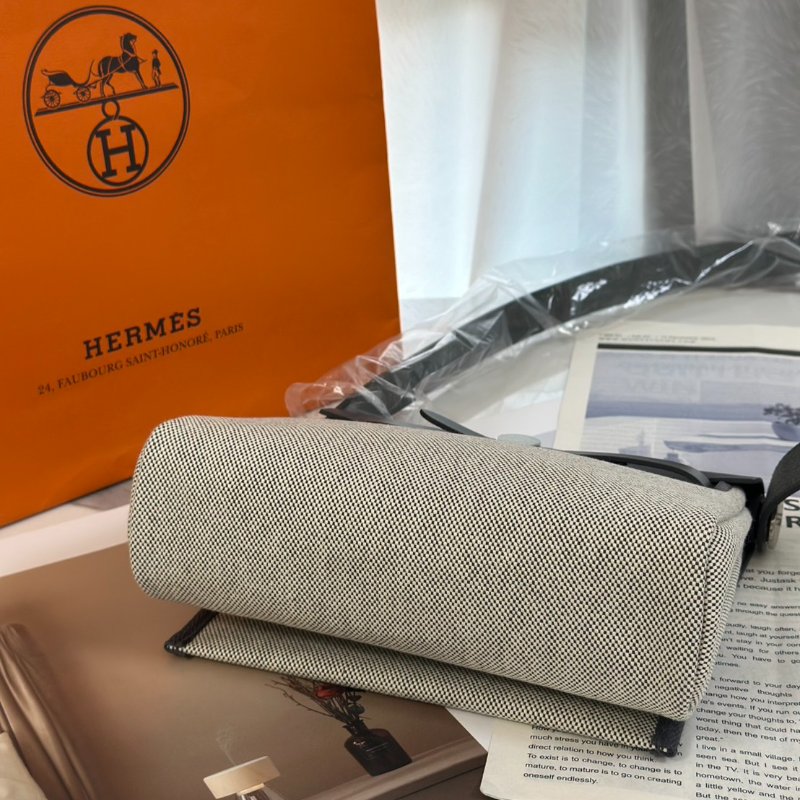 HERMES Herbag zip 20 - 石板灰銀 W-6
