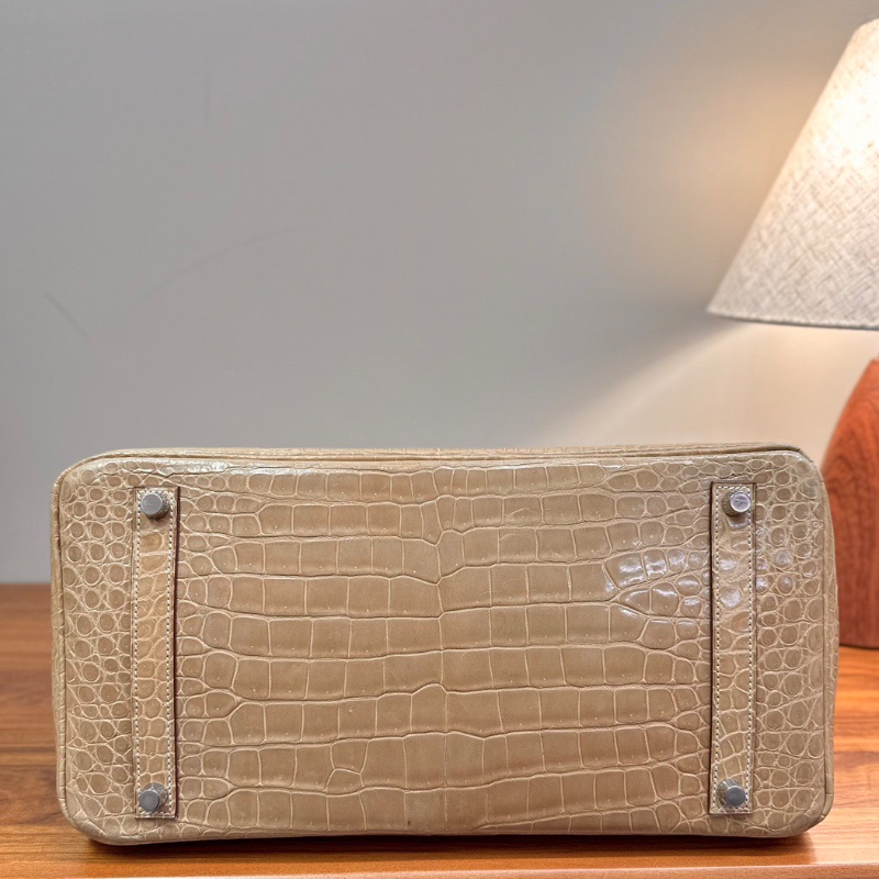HERMES birkin35塵埃色倒V鰐魚手提包35*28*18 98新配件塵袋鎖鑰匙-4