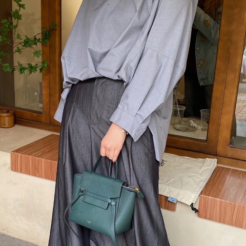 Celine Belt nano鯰魚包 新標墨綠色粒面牛皮金扣  20*18*11  98新配件塵袋