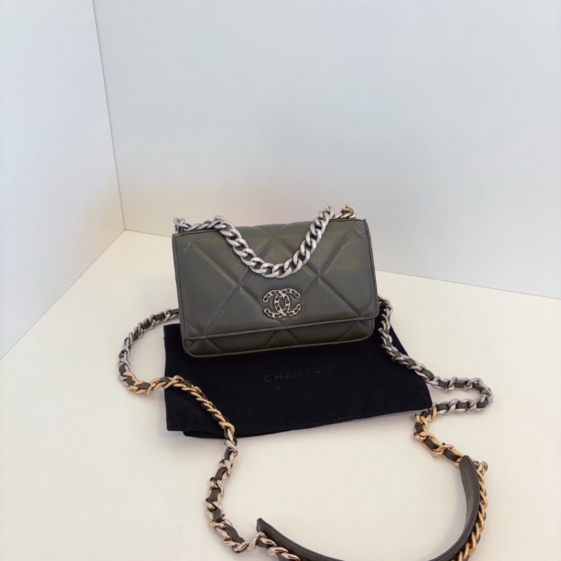 Chanel 19bag woc 芯片款 19*12  99新配件塵袋-1
