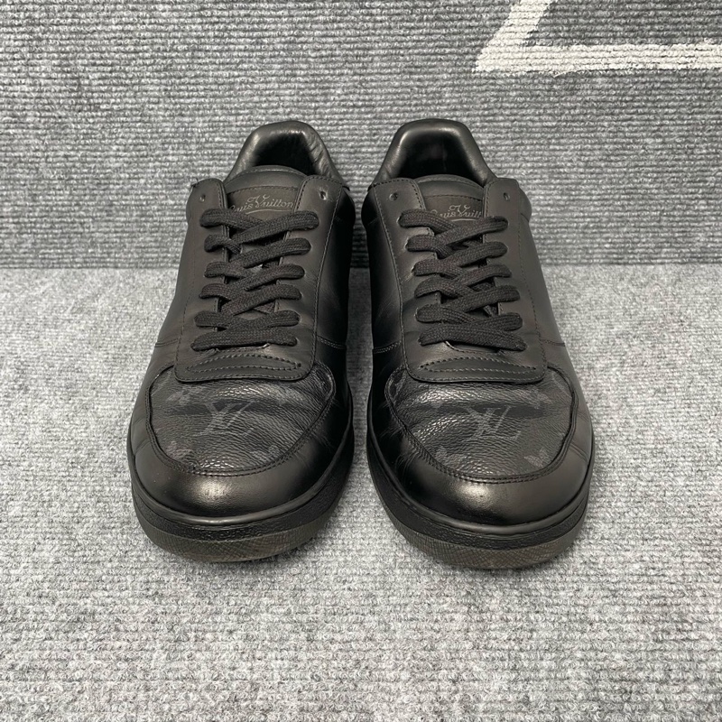 98新LV 黑色皮面老花板鞋42碼無附件一-1