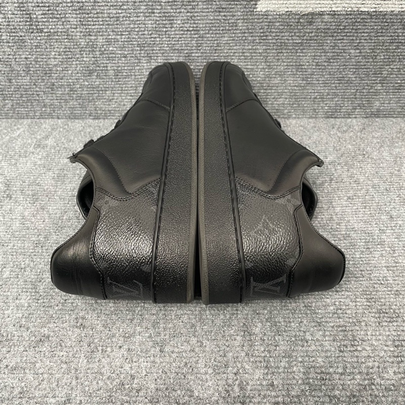 98新LV 黑色皮面老花板鞋42碼無附件一-5