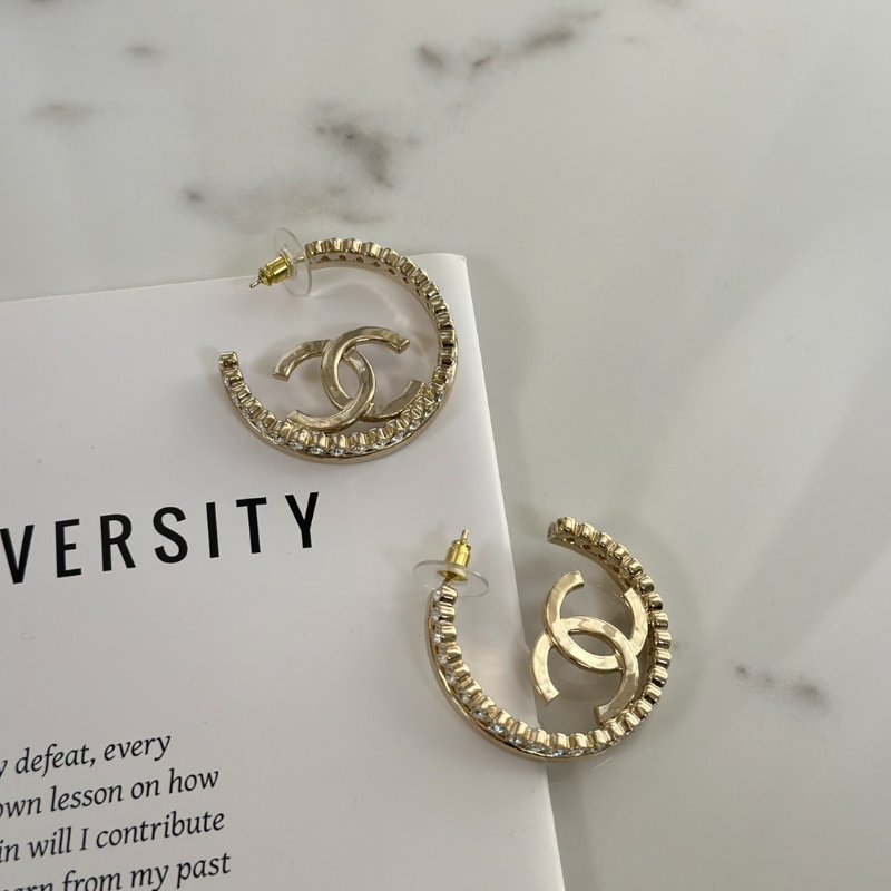 CHANEL 23K鑲鑽圈圈雙C耳環-3