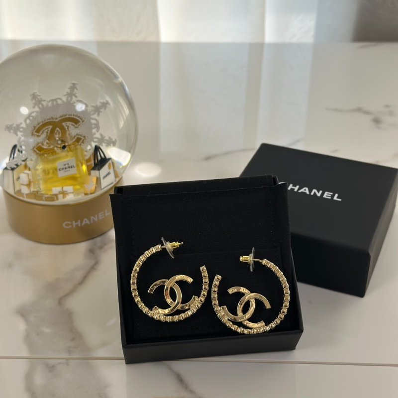 CHANEL 23K鑲鑽圈圈雙C耳環-5