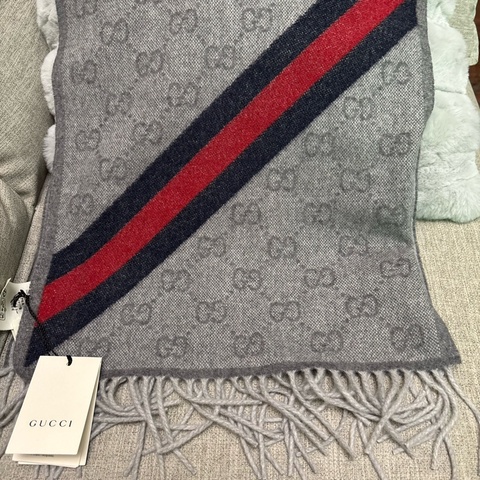 Gucci羊毛流蘇長圍巾190*37