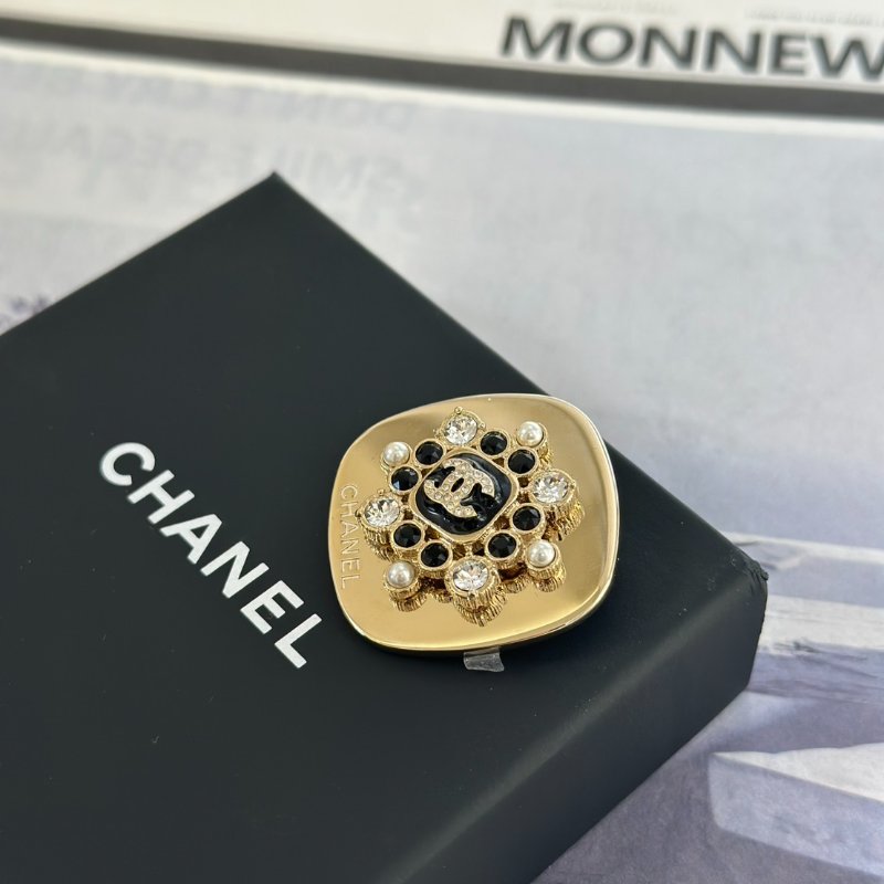 CHANEL 23K菱形典藏胸針-3