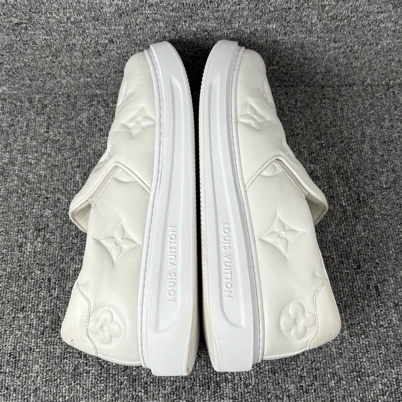99新LV 路易威登 白色皮面老花壓花一腳蹬松糕鞋@43碼一-5
