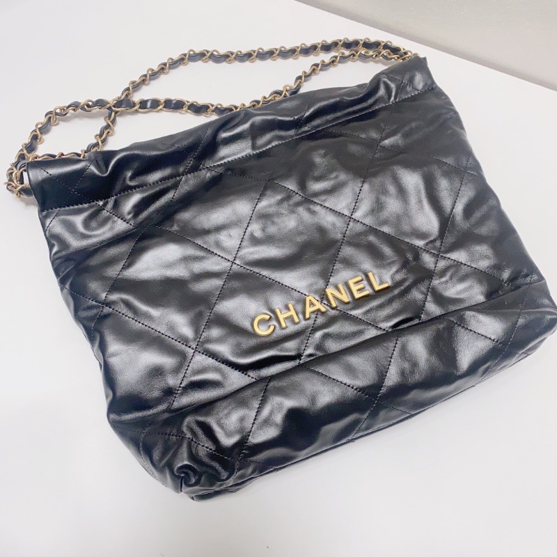 CHANEL黑金22bag小號肩背包30*29*8芯片款 全新閒置配件塵袋-4