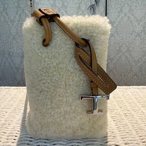 Tod’s 毛毛肩背包