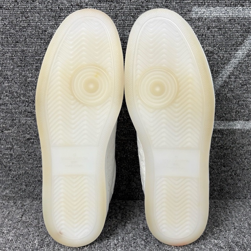 98新LV 路易威登白色皮面老花壓花板鞋@43碼 無附件一-6