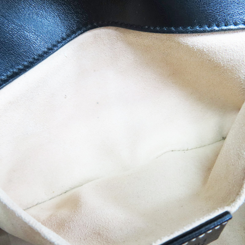 黑色 牛皮 GG Marmont 肩背包【GUCCI 古馳】 446744-5