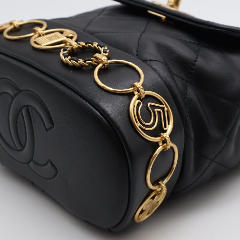 CHANEL 23B金幣雙肩包 - 黑金-9
