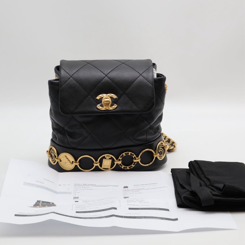 CHANEL 23B金幣雙肩包 - 黑金-13