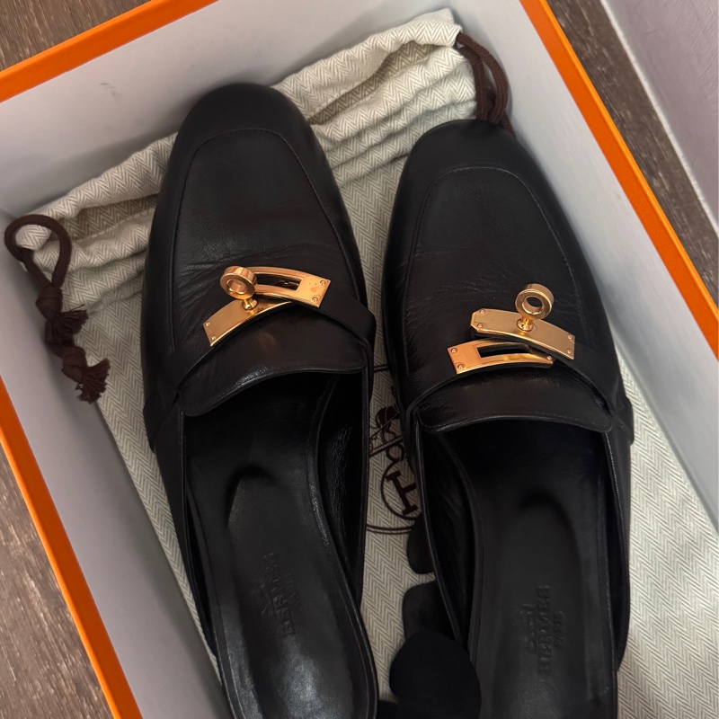 Hermes kelly缺貨黑金配色Kelly 凱莉玫瑰金扣穆勒鞋 38號-2