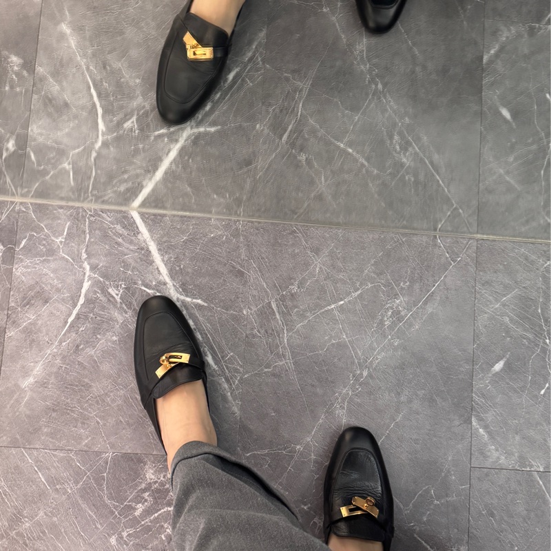 Hermes kelly缺貨黑金配色Kelly 凱莉玫瑰金扣穆勒鞋 38號-4