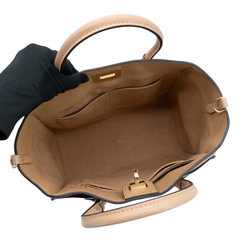 Louis Vuitton On My Side GM 打孔小牛皮轉釦二用包(M22226-霞光橙)-4