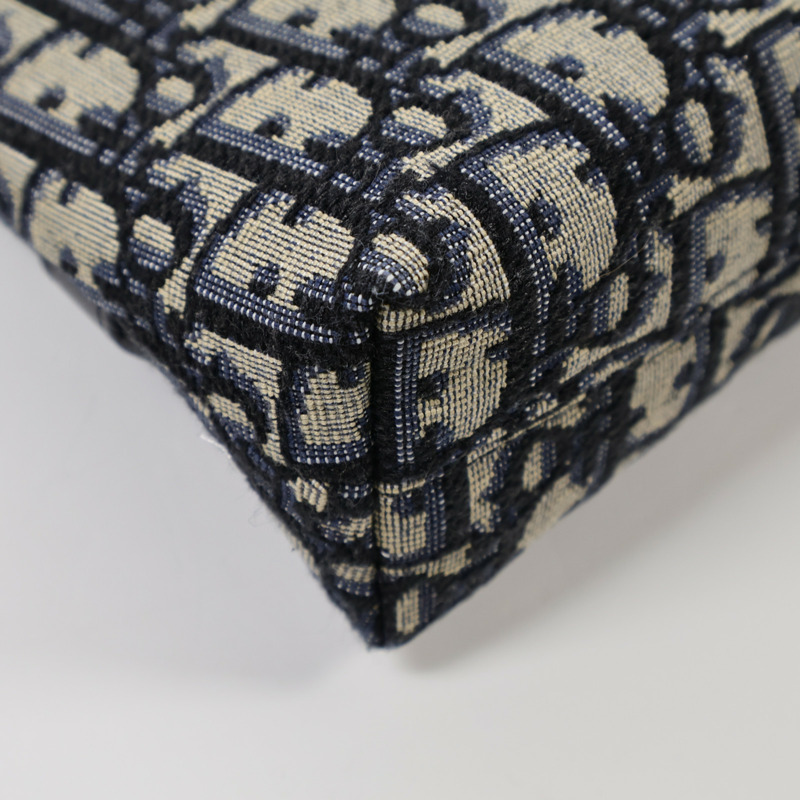 Dior 帆布30 Montaigne Hobo Mini金扣肩背袋-10