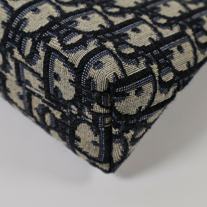 Dior 帆布30 Montaigne Hobo Mini金扣肩背袋-11