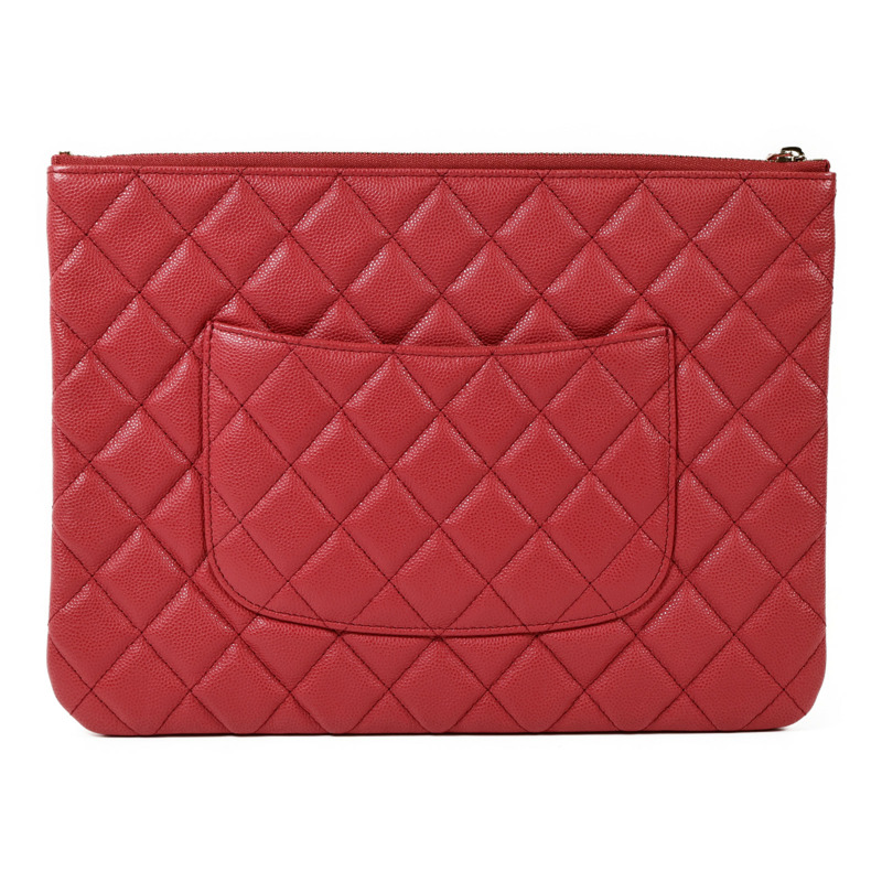 CHANEL 牛皮皮革Pouch金扣手拿包-1