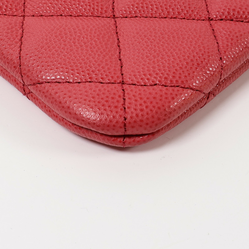 CHANEL 牛皮皮革Pouch金扣手拿包-7