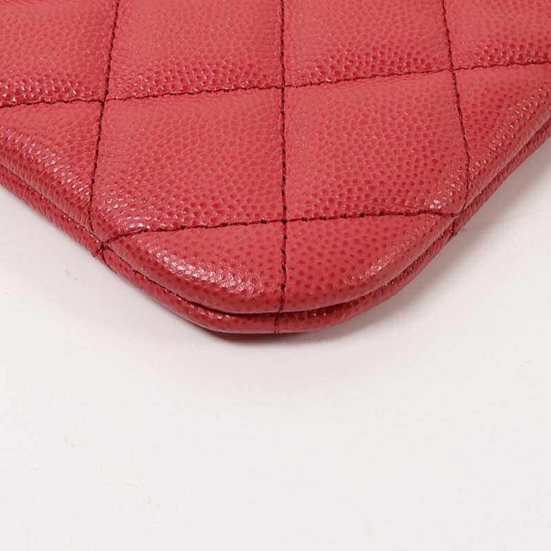 CHANEL 牛皮皮革Pouch金扣手拿包-8