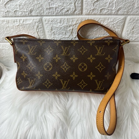 LV 小船包斜背包側背包