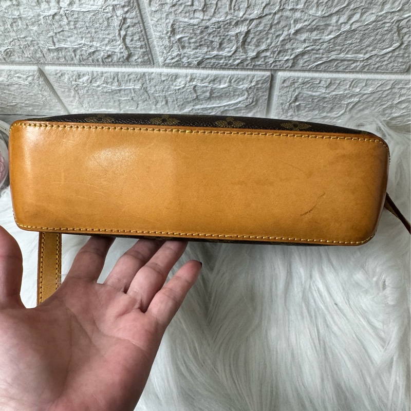 LV 小船包斜背包側背包-25