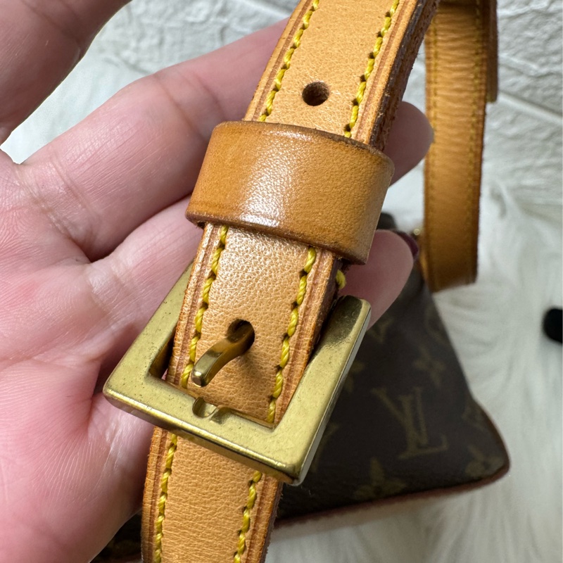 LV 小船包斜背包側背包-26