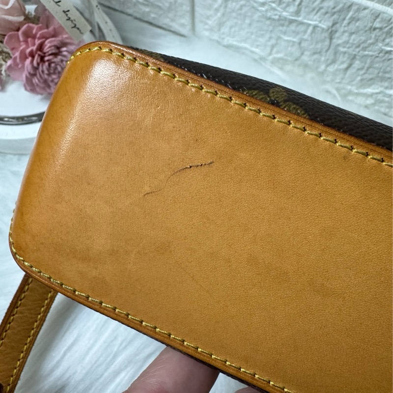 LV 小船包斜背包側背包-32