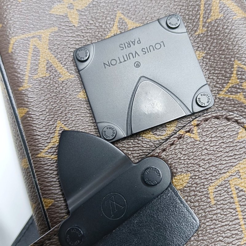 LOUIS VUITTON S LOCK迷你棕色塗層帆布老花單肩包黑色五金可拆卸肩帶-9