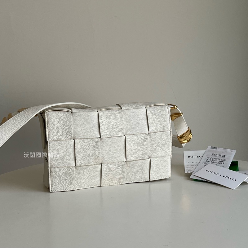 BOTTEGA VENETA 編織肩背包/斜背包 (白色)🤍-5