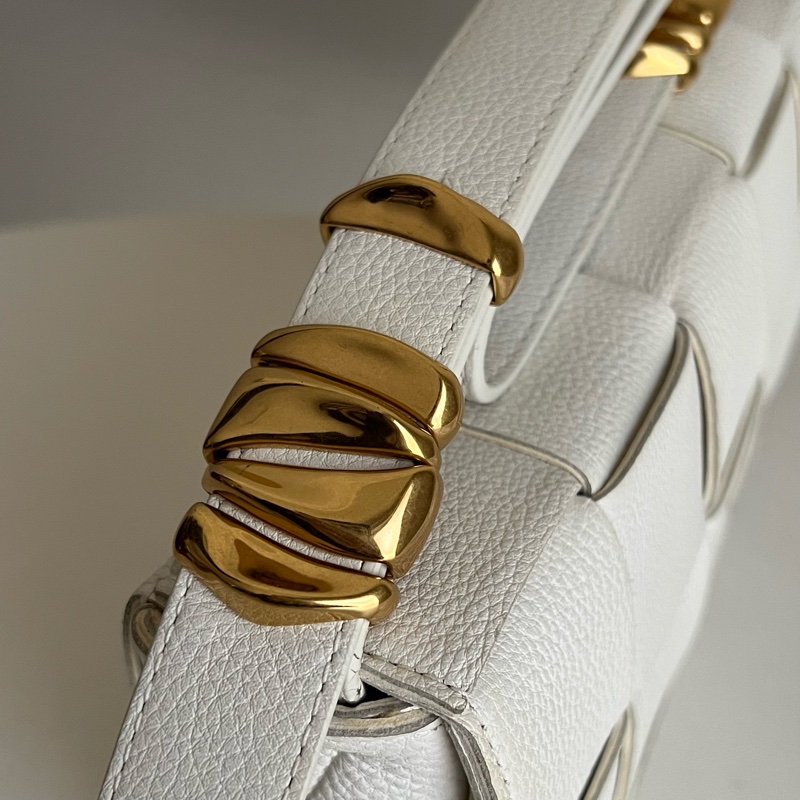 BOTTEGA VENETA 編織肩背包/斜背包 (白色)🤍-19