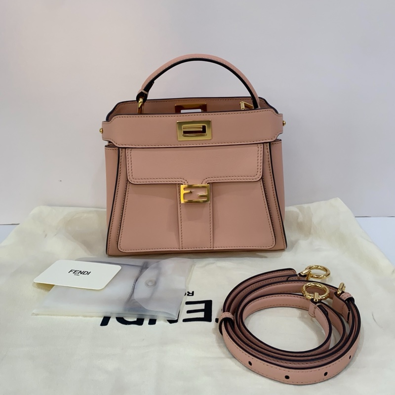 99新Fendi芬迪peekaboo小號肉粉色牛皮限定雙面款手提單肩斜挎包 尺寸19*23*11一-0