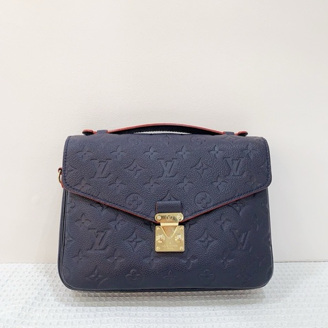 98新LV/路易威登  藍色牛皮壓紋郵差包尺寸24*18*7.5，有塵袋一