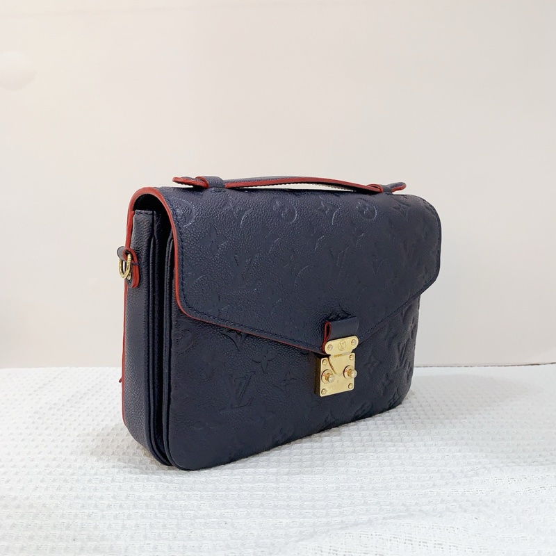 98新LV/路易威登  藍色牛皮壓紋郵差包尺寸24*18*7.5，有塵袋一-2