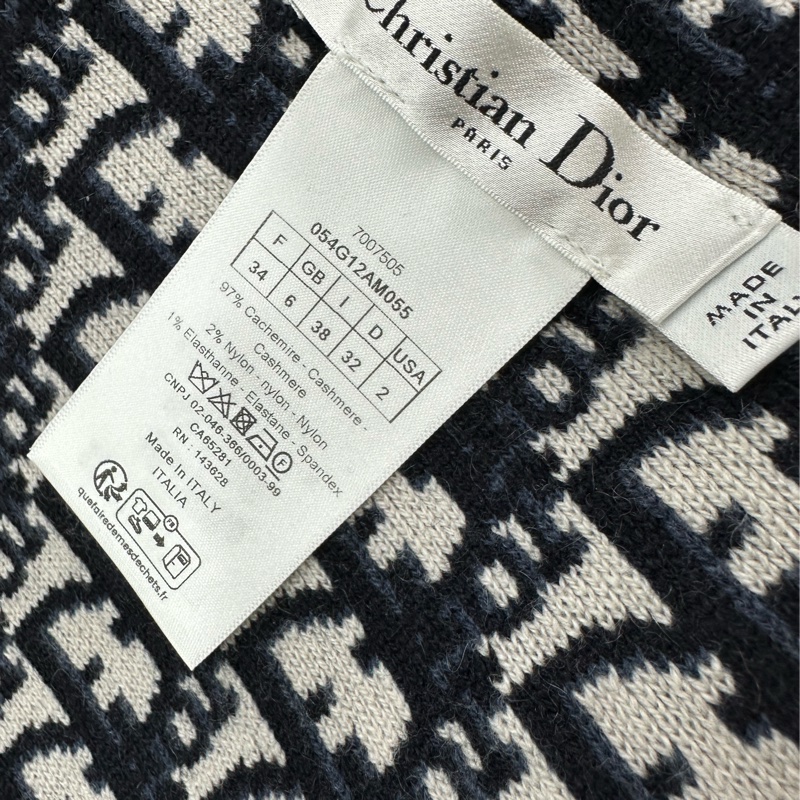 Hermes 愛馬仕 23秋冬白色羊絨外套 34碼 全新吊牌-3