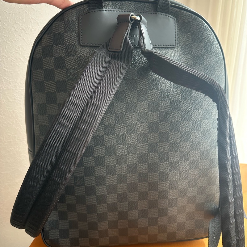 LV 黑棋盤超好看後背包-6