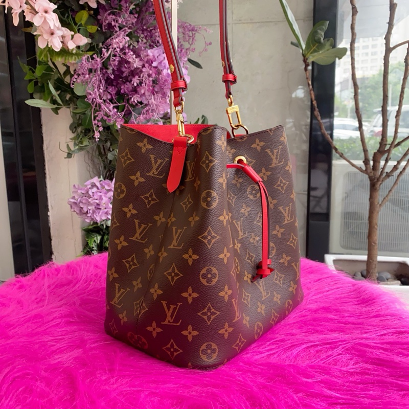 98新LV/路易威登老花紅色水桶包，尺寸26x26x17.5，有肩帶，-1