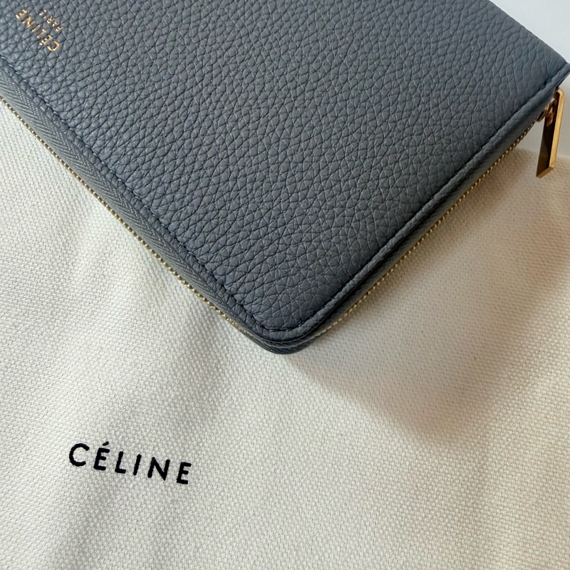 ✔️ Celine 荔枝紋牛皮拉鏈長夾-9