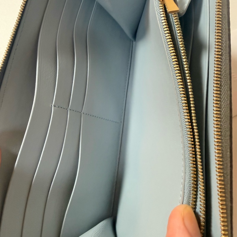 ✔️ Celine 荔枝紋牛皮拉鏈長夾-16