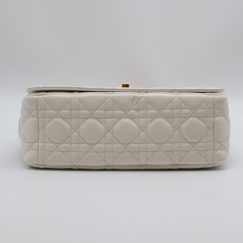 DIOR Caro藤格紋斜背包 - 中號白金-12