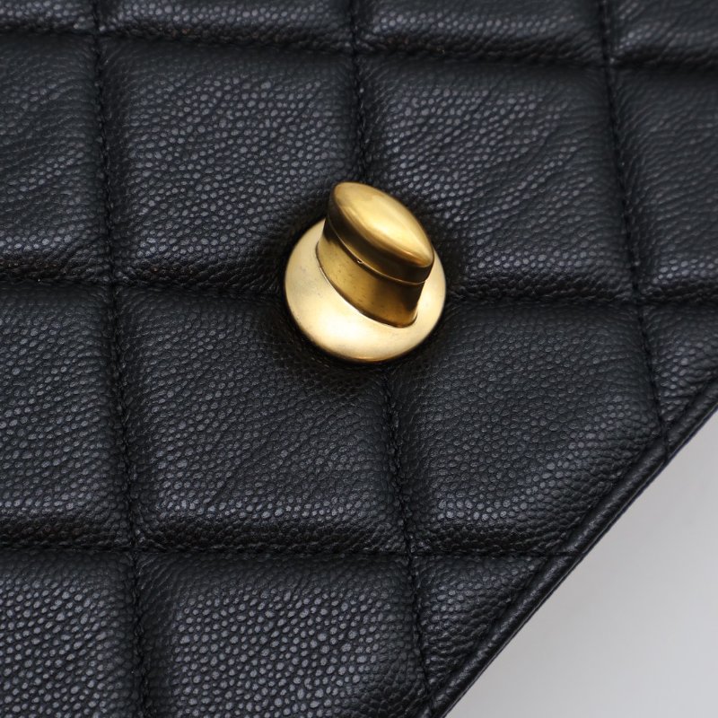 CHANEL 24A大雙C粒面牛皮口蓋包 - 黑金-9