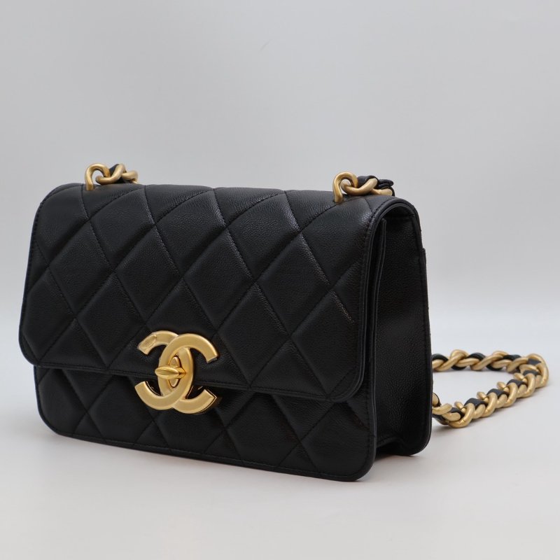 CHANEL 24A大雙C粒面牛皮口蓋包 - 黑金-15